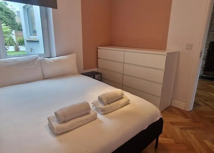 Casa vacanze Extended 3bd Splitlevel In Popular Village Dublino